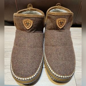 ARIAT- Women’s Bootie